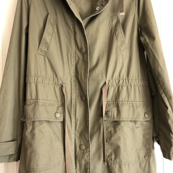 Piperlime Lightweight Hooded Jacket - Picture 2 of 11